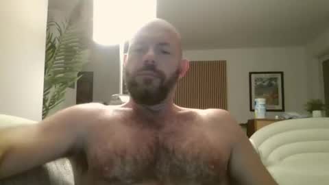 Snapshot of jakerhodesxxx chatting on 10-11-25, 10:58 Jake Rhodes online show from 10-11-25, 10:58