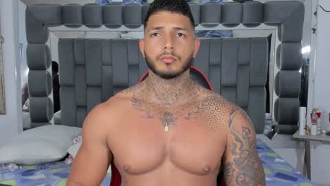 my name is sebas If you come here dont hesitate to say hello Im a guy who really likes having conversations and having hot online show from 02-01-25, 01:02