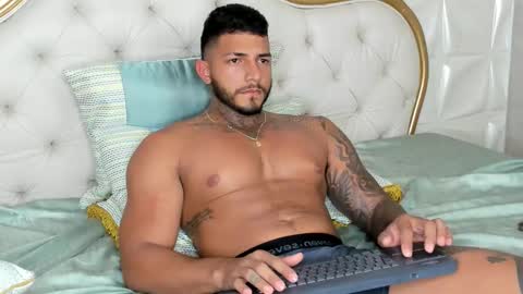 my name is sebas If you come here dont hesitate to say hello Im a guy who really likes having conversations and having hot online show from 03-02-25, 06:30