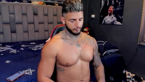 my name is sebas If you come here dont hesitate to say hello Im a guy who really likes having conversations and having hot online show from 01-18-26, 11:58
