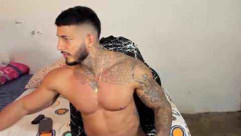 my name is sebas If you come here dont hesitate to say hello Im a guy who really likes having conversations and having hot online show from 07-06-26, 06:10