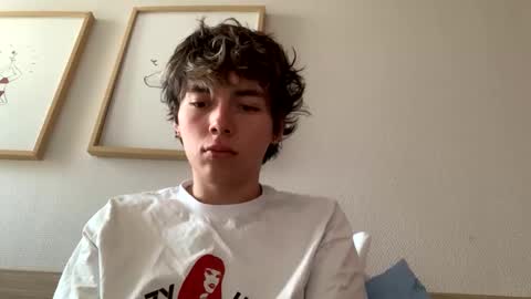 Snapshot of jalogan chatting on 01-14-25, 08:41 August online show from 01-14-25, 08:41
