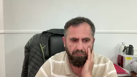 Snapshot of jam0786 chatting on 10-20-25, 04:35 jam0786 online show from 10-20-25, 04:35