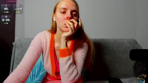 Snapshot of jam_cream chatting on 02-18-26, 10:00 Sofia online show from 02-18-26, 10:00