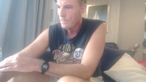 Snapshot of jam_on_it chatting on 02-19-25, 10:56 JAM online show from 02-19-25, 10:56