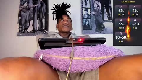 Snapshot of jamal_boseman chatting on 05-15-26, 09:27 Jamal online show from 05-15-26, 09:27