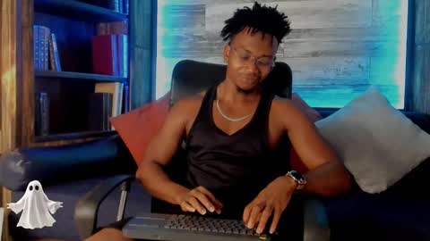   online show from 10-17-25, 04:37