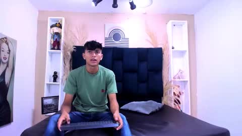 James y Kenet online show from 02-02-26, 01:10