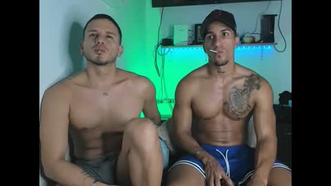 james_and_max online show from 10-07-25, 11:46