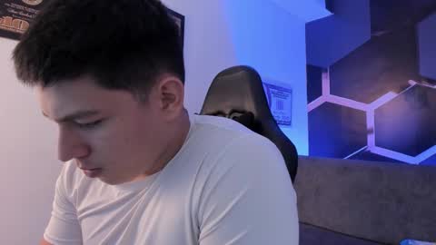 Snapshot of james_cr chatting on 09-24-25, 02:59 james_cr online show from 09-24-25, 02:59