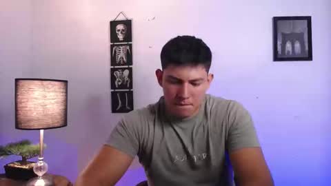 Snapshot of james_cr chatting on 11-05-25, 12:43 james_cr online show from 11-05-25, 12:43