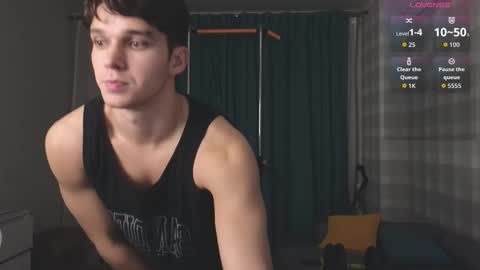 Snapshot of james_friends chatting on 11-14-25, 09:57 James online show from 11-14-25, 09:57