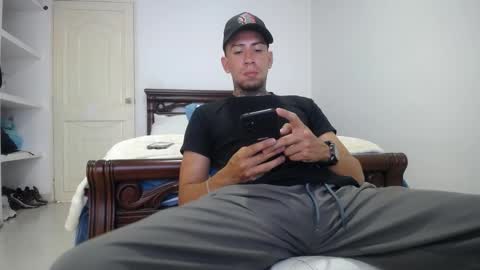 Snapshot of james_x28 chatting on 10-30-25, 07:58 james_x28 online show from 10-30-25, 07:58