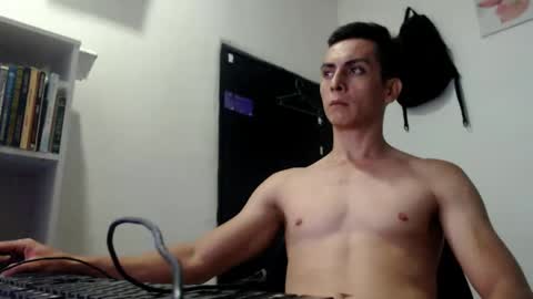 jamesbrom2000 online show from 11-19-25, 03:17