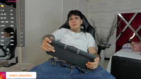 jamesdekker online show from 10-04-25, 09:35