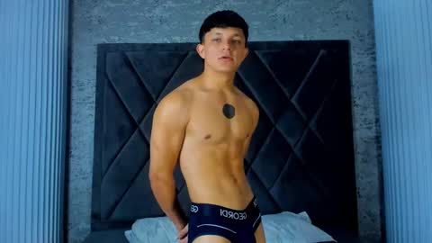 jamesgolden_ online show from 03-03-25, 12:27