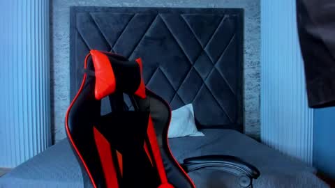 jamesgolden_ online show from 03-04-25, 02:32