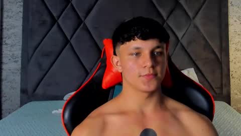 jamesgolden_ online show from 03-12-25, 06:33