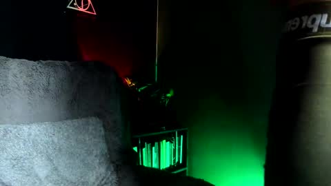 jamesgolden_ online show from 10-01-25, 02:28