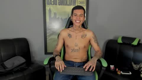 Jamesinked  online show from 02-07-25, 08:20