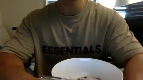 jamesmo820913 online show from 12-05-25, 01:58