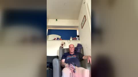 jamesoil632 online show from 05-17-26, 03:41
