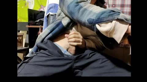 Snapshot of jamessama_0 chatting on 03-01-25, 03:21 jamessama_0 online show from 03-01-25, 03:21