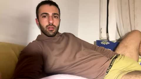 Snapshot of jamessandt chatting on 10-27-25, 07:18 jamessandt online show from 10-27-25, 07:18