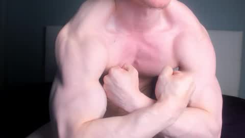 Snapshot of jamesstong chatting on 09-18-25, 03:25 James Strong online show from 09-18-25, 03:25