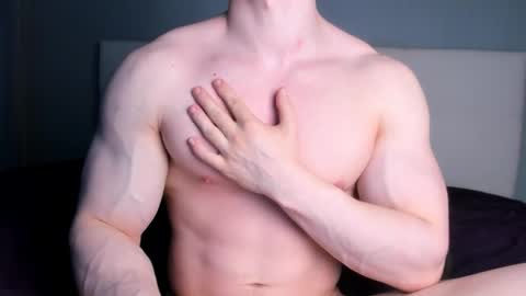 Snapshot of jamesstong chatting on 09-28-25, 10:04 James Strong online show from 09-28-25, 10:04