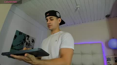 --- James --- online show from 07-17-26, 08:57