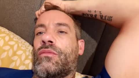 Snapshot of jamie198307 chatting on 10-01-25, 10:16 jamie198307 online show from 10-01-25, 10:16