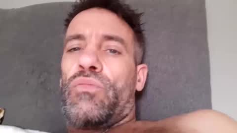 Snapshot of jamie198307 chatting on 10-11-25, 01:20 jamie198307 online show from 10-11-25, 01:20