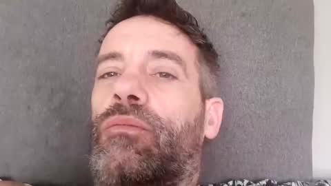 Snapshot of jamie198307 chatting on 10-19-25, 09:54 jamie198307 online show from 10-19-25, 09:54