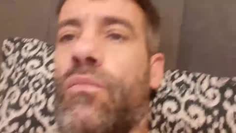 Snapshot of jamie198307 chatting on 10-20-25, 05:24 jamie198307 online show from 10-20-25, 05:24