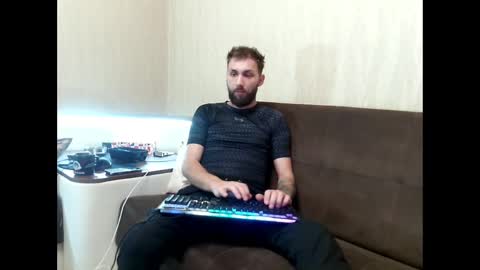 Snapshot of jamienoxus chatting on 02-16-25, 06:10 Robbie online show from 02-16-25, 06:10
