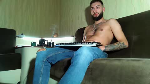 Snapshot of jamienoxus chatting on 02-23-25, 03:24 Robbie online show from 02-23-25, 03:24