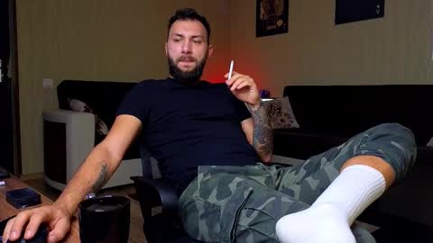 Robbie online show from 10-06-25, 04:54