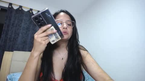 Johanna online show from 05-22-26, 03:24