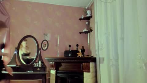 Snapshot of jane_and_star chatting on 12-05-25, 08:05 Star online show from 12-05-25, 08:05