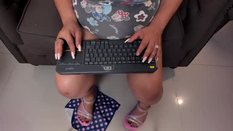 JANE  online show from 01-11-25, 03:44