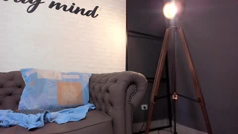 JANE  online show from 01-12-25, 09:51