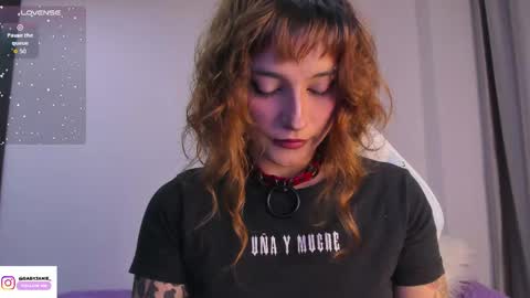 Snapshot of janee_lane chatting on 05-06-26, 12:52 Jane online show from 05-06-26, 12:52