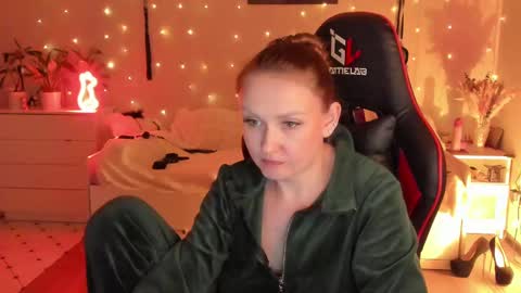 Snapshot of janegrey11 chatting on 02-23-25, 03:56 Jane online show from 02-23-25, 03:56
