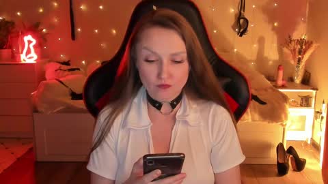 Snapshot of janegrey11 chatting on 02-27-25, 12:21 Jane online show from 02-27-25, 12:21