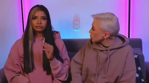 Jane online show from 02-10-25, 01:57