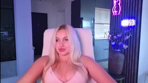 Jane online show from 10-22-25, 02:06