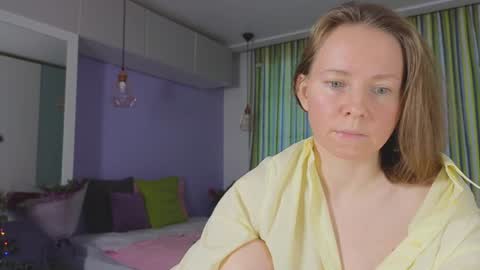 Snapshot of janepearl chatting on 01-10-25, 09:44 janepearl online show from 01-10-25, 09:44