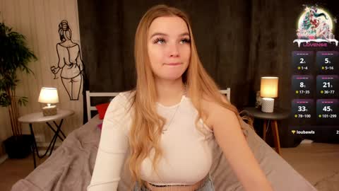 Day Alice Night Stella online show from 12-26-24, 06:09