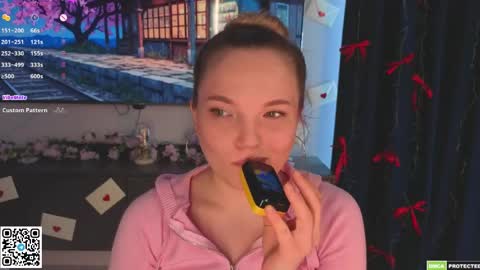 Hi Im Alice and here youll find something online show from 05-05-26, 09:28